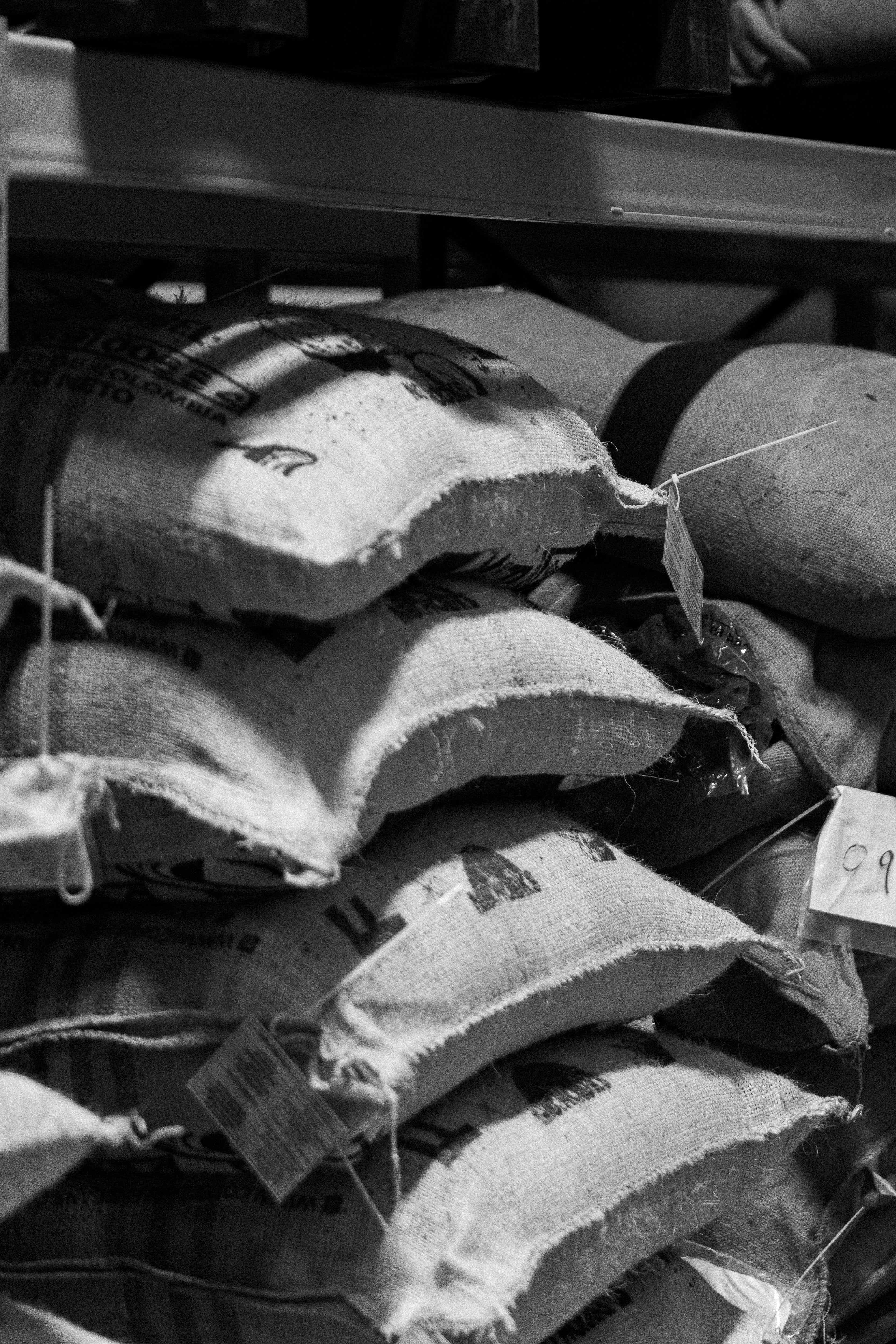 Unlock the Middle East Market: Store Your Green Coffee in Dubai